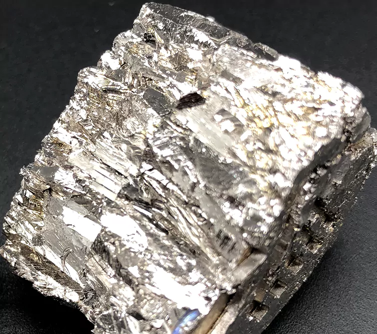 Bismuth Metal